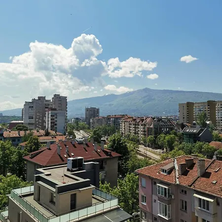 Artsy Penthouse & Mountain View София