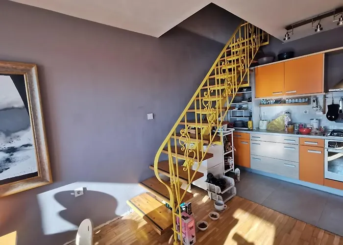 Artsy Penthouse & Mountain View صوفيا