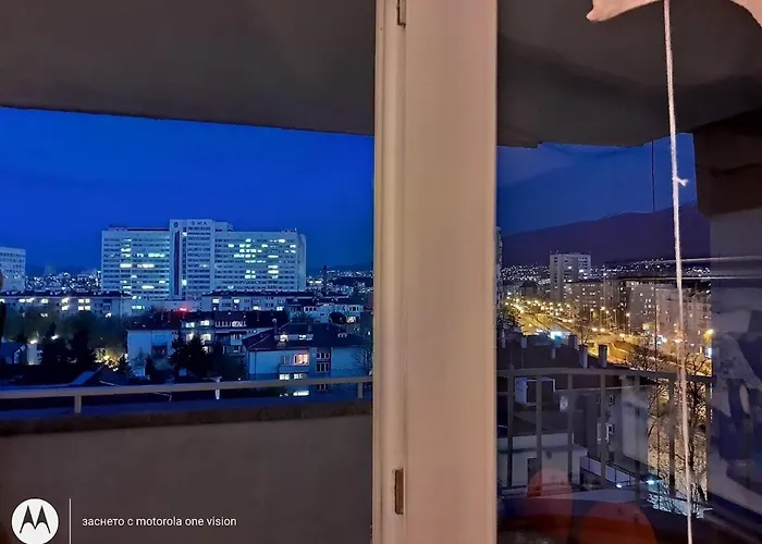 Artsy Penthouse & Mountain View * Sofia